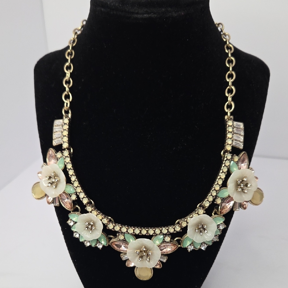 Plunder Necklace SUMMER ANTIQUE Style FLOWER